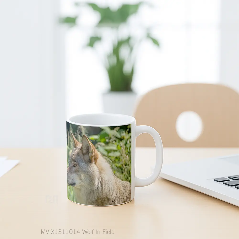 Mug Wolf In Field Gelas Hewan Lucu - All-side / Desain