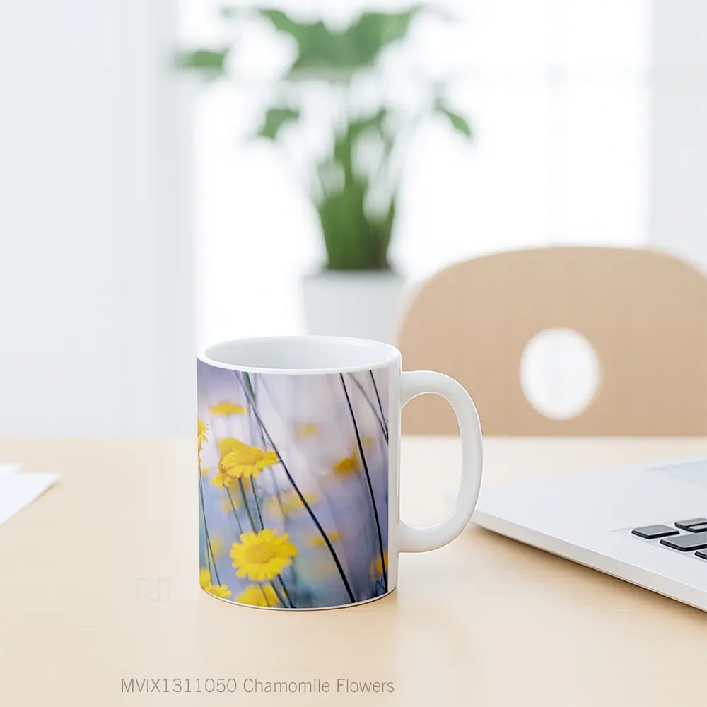 Mug Chamomile Flowers Gelas Pemandangan Alam - All-side / Desain