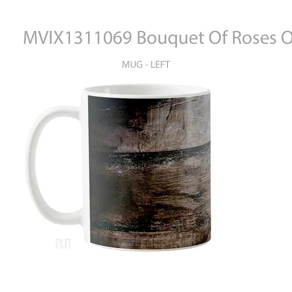 Mug Bouquet Of Roses On Wood Table Gelas Keramik Unik - All-side / Desain