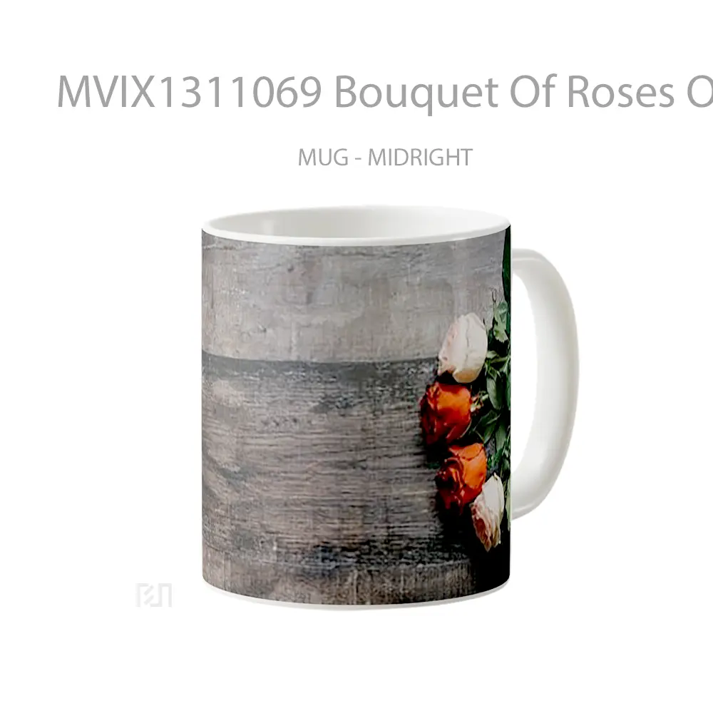 Mug Bouquet Of Roses On Wood Table Gelas Keramik Unik - All-side / Desain