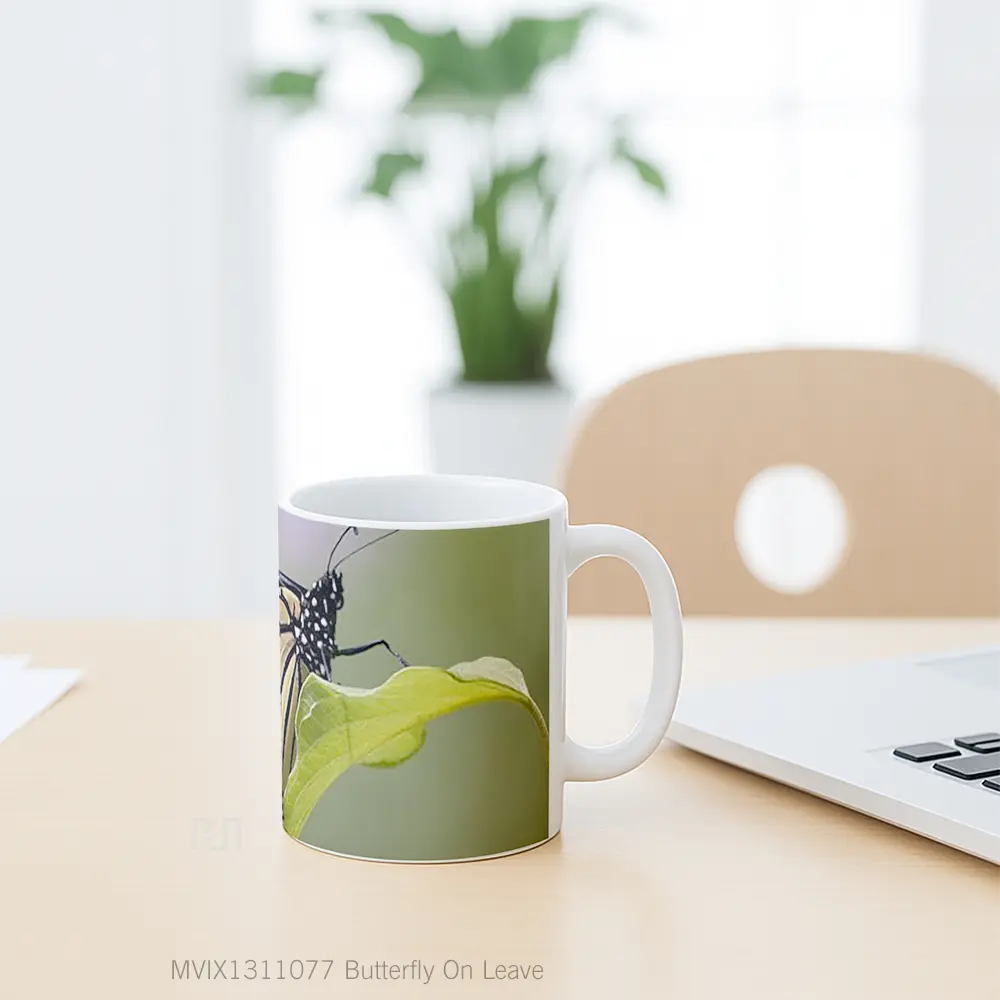 Mug Butterfly On Leave Gelas Hewan Lucu - All-side / Desain