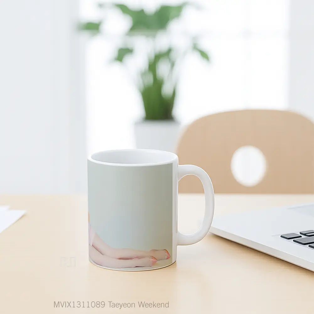 Mug Taeyeon Weekend Gelas Keramik Unik - All-side / Desain