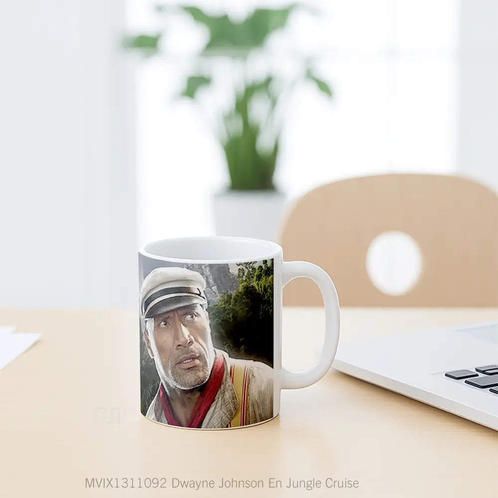 Mug Dwayne Johnson En Jungle Cruise Gelas Keramik Unik - All-side / Desain