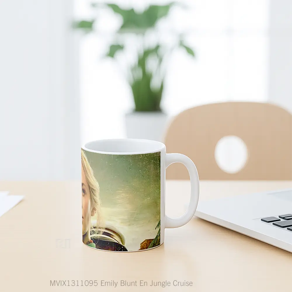 Mug Emily Blunt En Jungle Cruise Gelas Keramik Unik - All-side / Desain