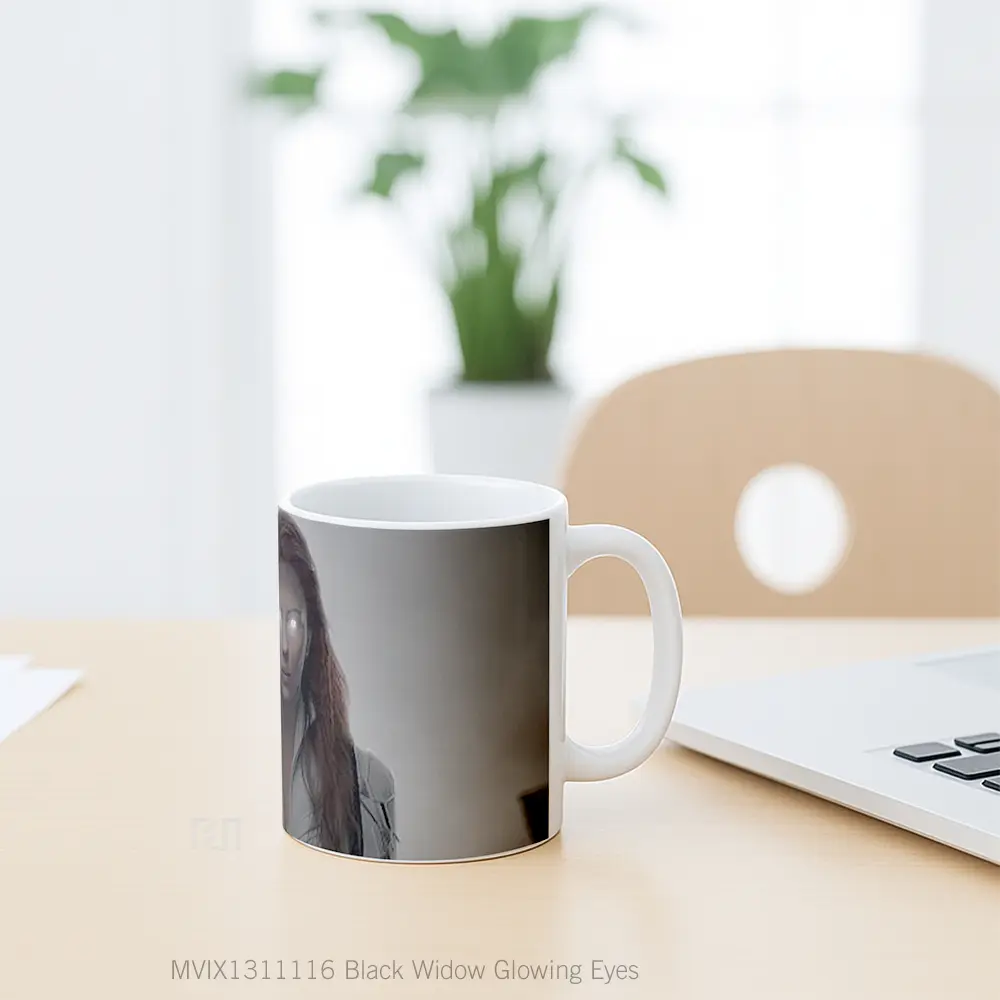 Mug Black Widow Glowing Eyes Gelas Superhero - All-side / Desain