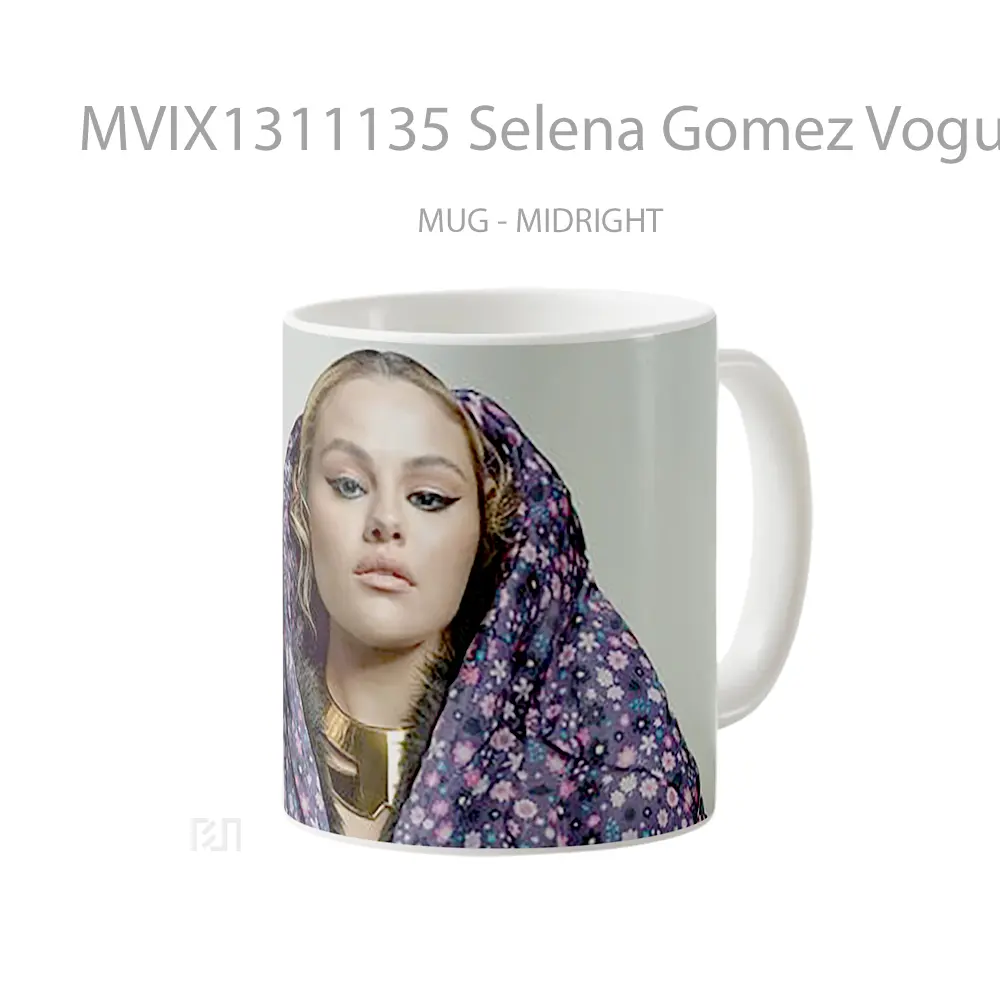 Mug Selena Gomez Vogue Singapore Gelas Selebriti - All-side / Desain