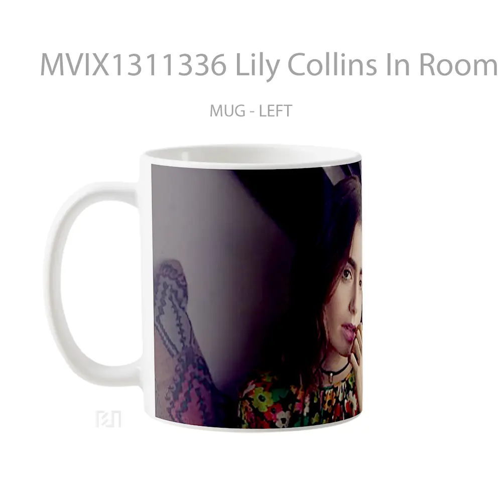 Mug Lily Collins In Room Gelas Keramik Unik - All-side / Desain