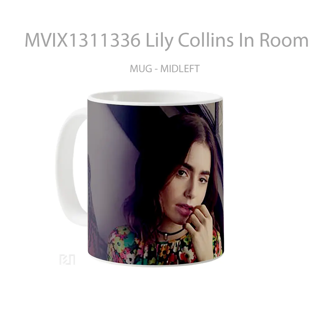 Mug Lily Collins In Room Gelas Keramik Unik - All-side / Desain