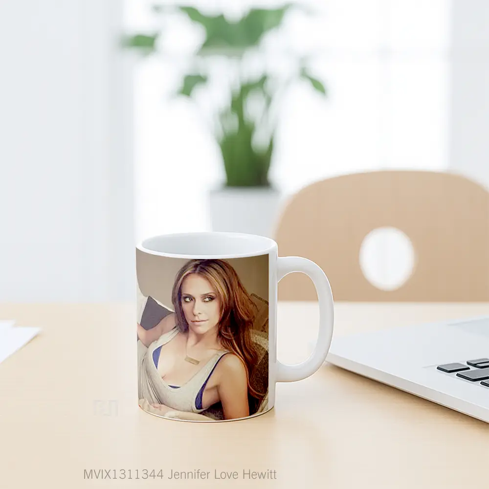 Mug Jennifer Love Hewitt Gelas Keramik Unik - All-side / Desain