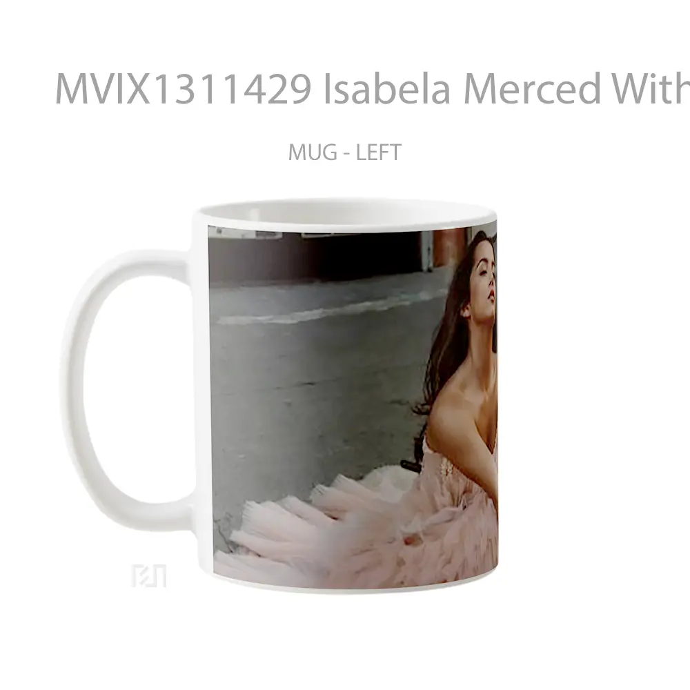 Mug Isabela Merced With Pink Dress Gelas Keramik Unik - All-side / Desain