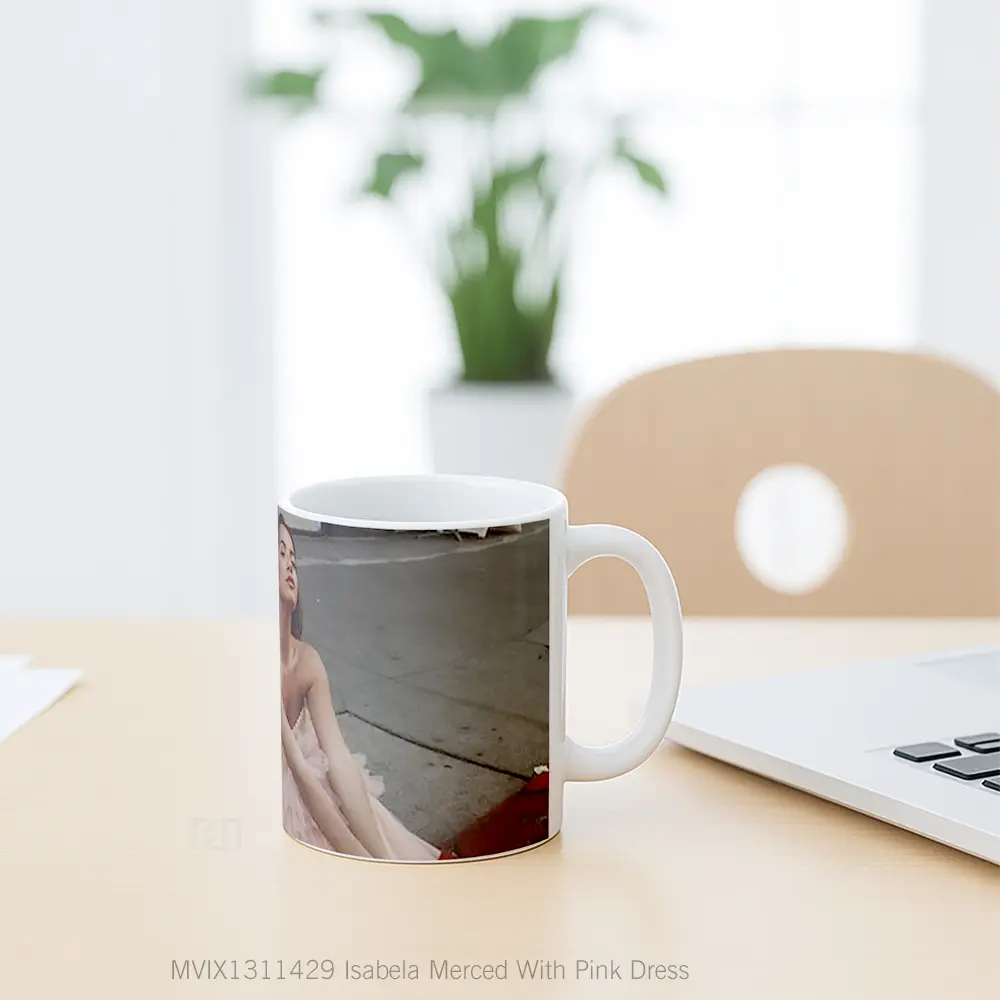 Mug Isabela Merced With Pink Dress Gelas Keramik Unik - All-side / Desain