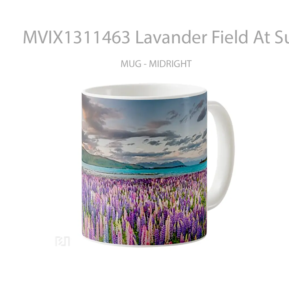 Mug Lavander Field At Sunlight In New Zeland Gelas Pemandangan Alam - All-side / Desain