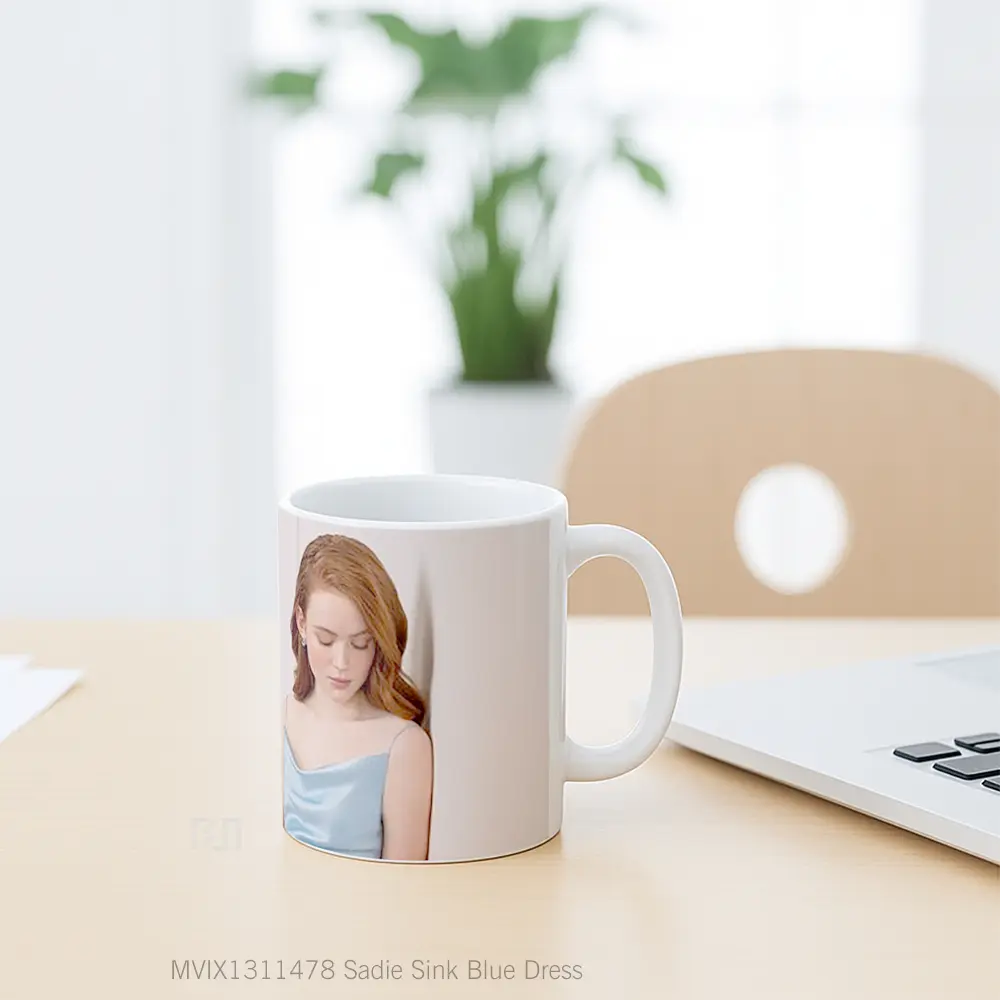 Mug Sadie Sink Blue Dress Gelas Keramik Unik - All-side / Desain
