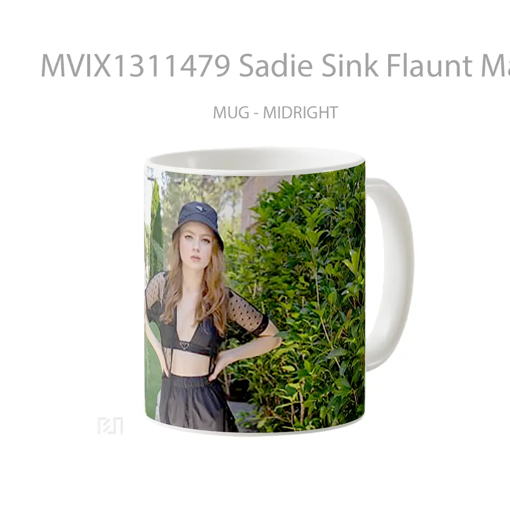 Mug Sadie Sink Flaunt Magazine Gelas Keramik Unik - All-side / Desain