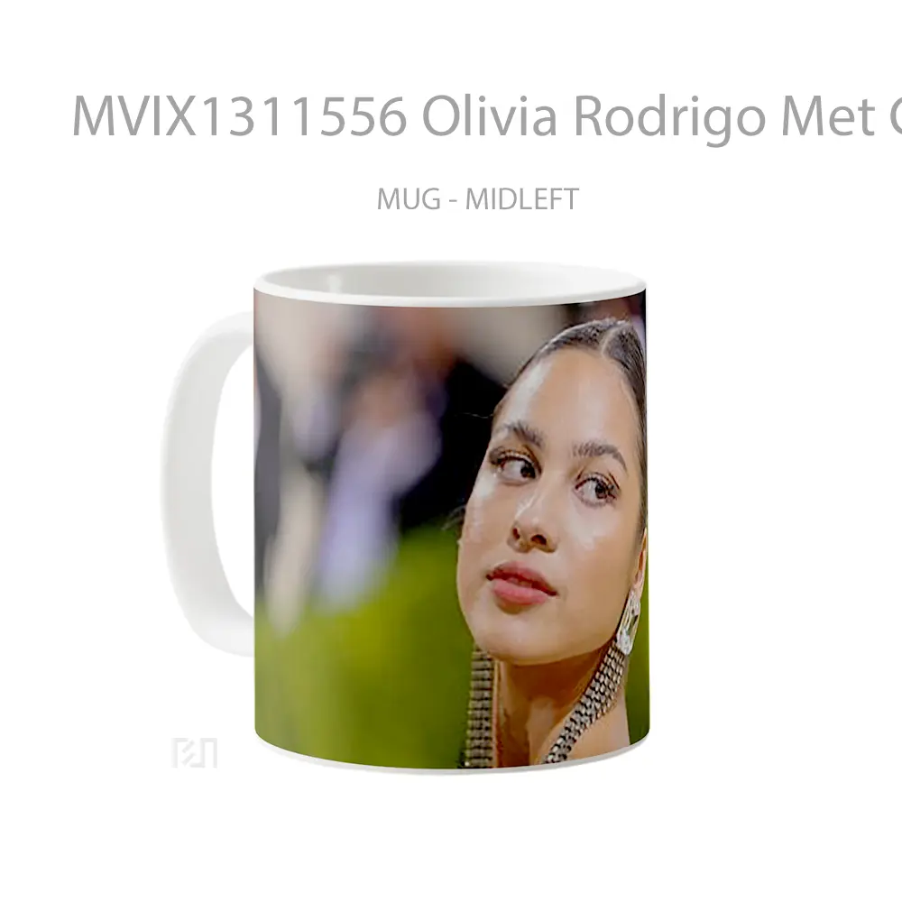 Mug Olivia Rodrigo Met Gala 2021 Gelas Selebriti - All-side / Desain