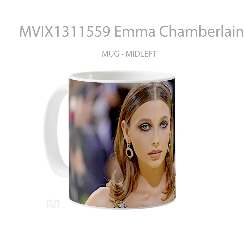 Mug Emma Chamberlain Met Gala 2021 Gelas Keramik Unik - All-side / Desain