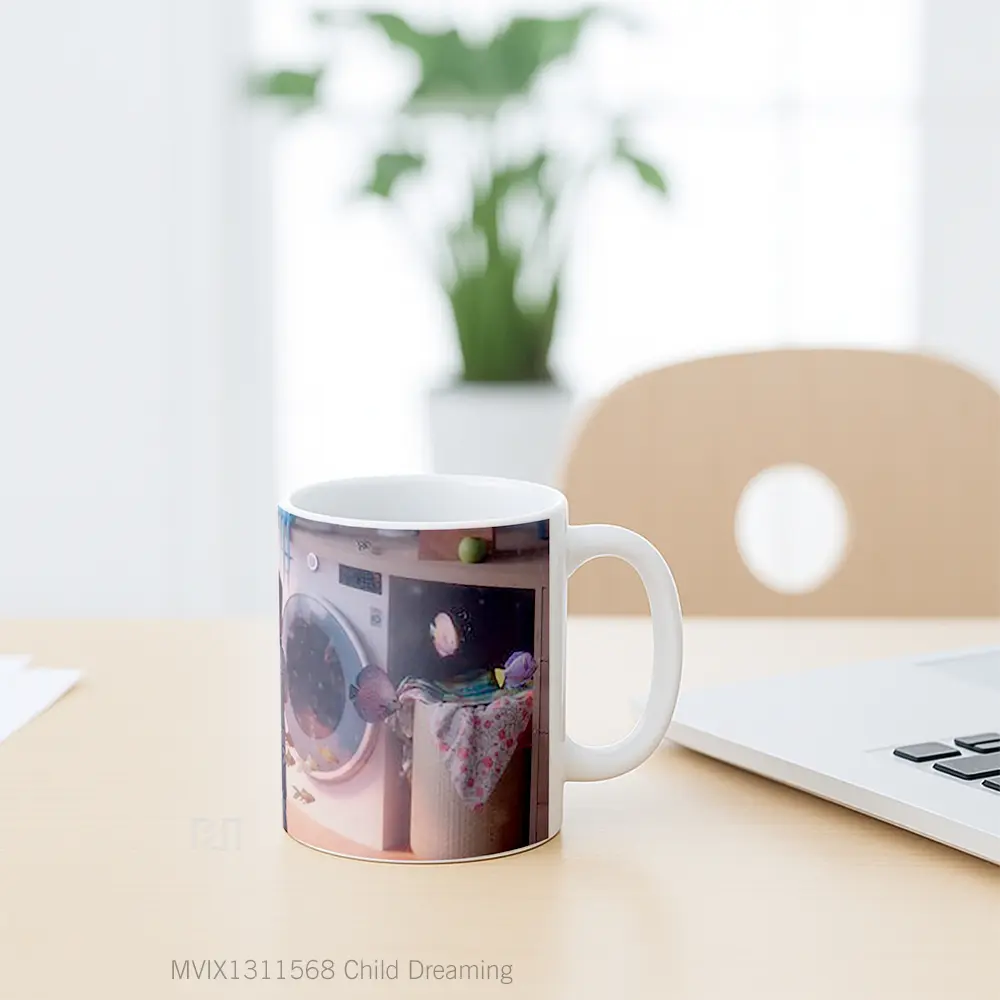 Mug Child Dreaming Gelas Keramik Unik - All-side / Desain