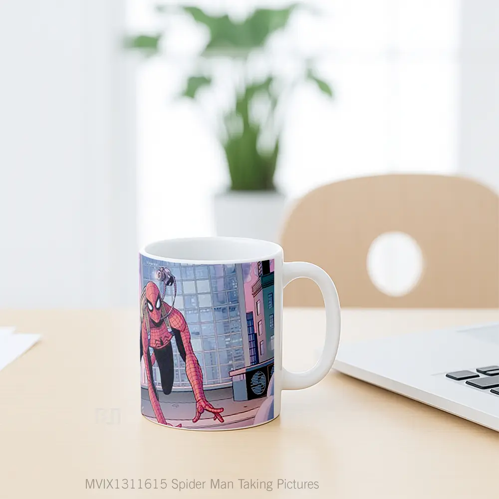 Mug Spider Man Taking Pictures Gelas Superhero - All-side / Desain