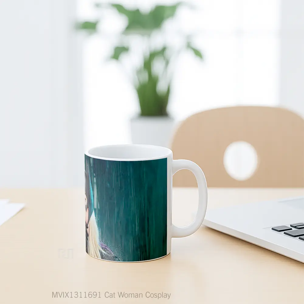 Mug Cat Woman Cosplay Gelas Hewan Lucu - All-side / Desain