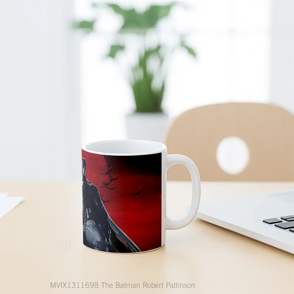Mug The Batman Robert Pattinson Gelas Superhero - All-side / Desain