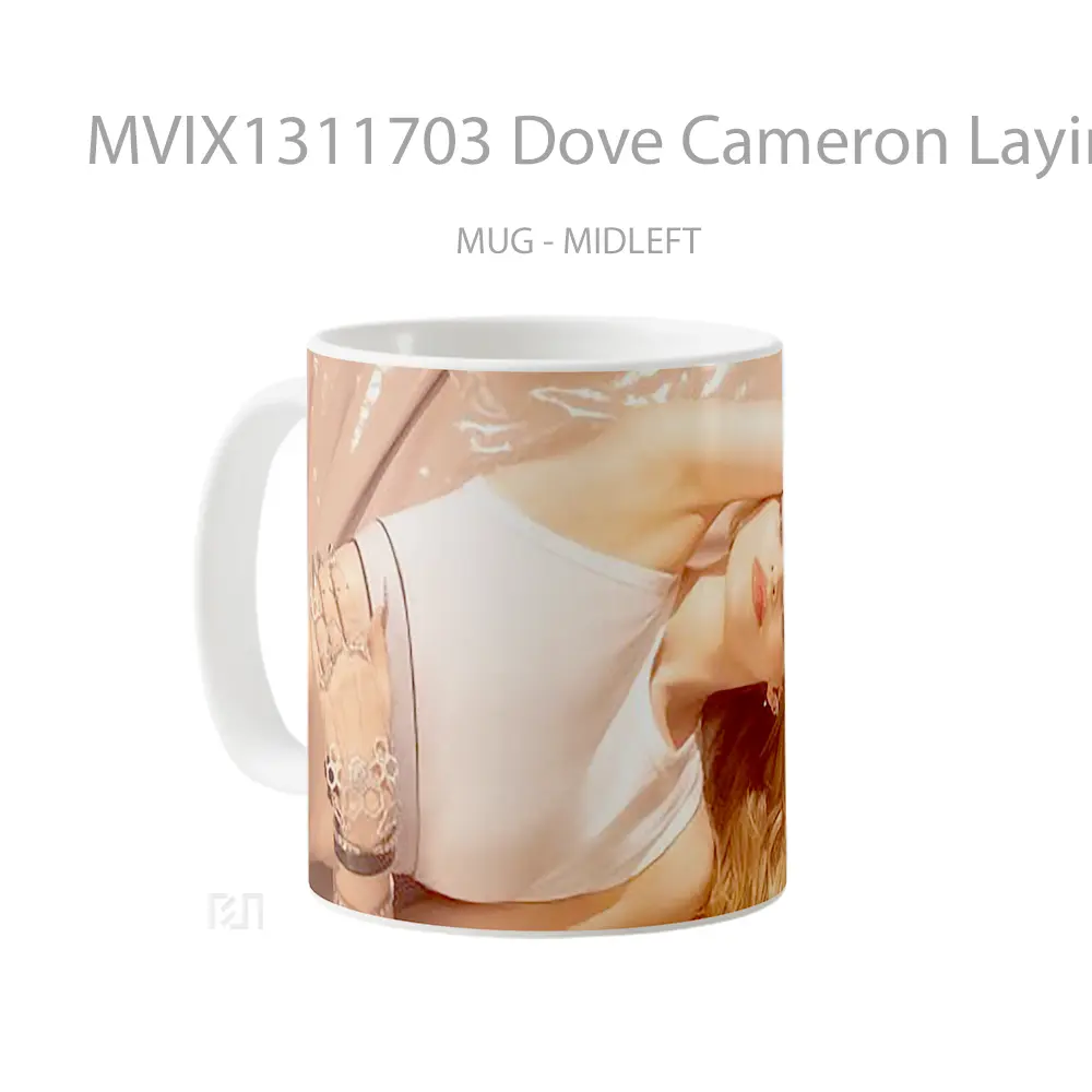 Mug Dove Cameron Laying Down Gelas Keramik Unik - All-side / Desain