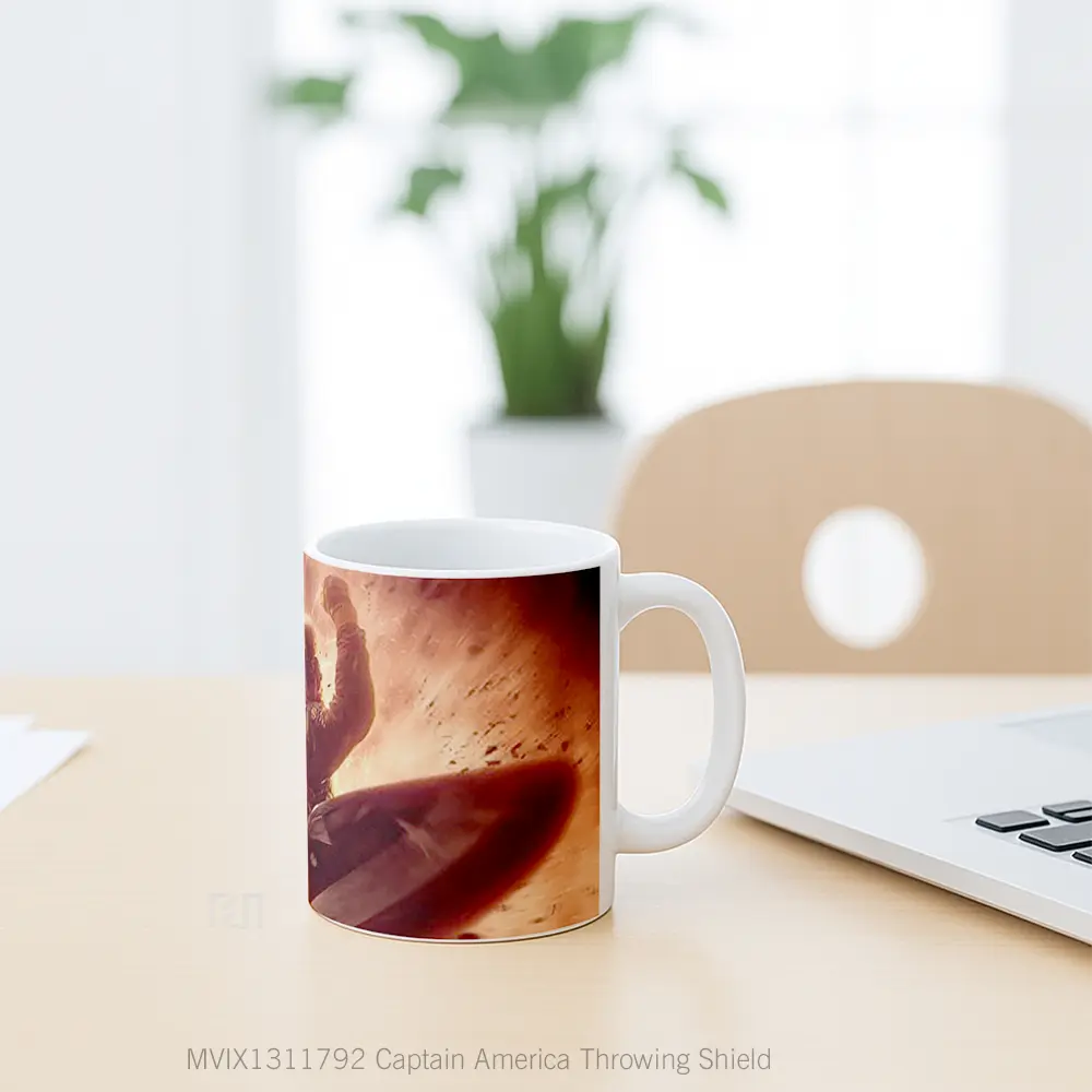 Mug Captain America Throwing Shield Gelas Superhero - All-side / Desain