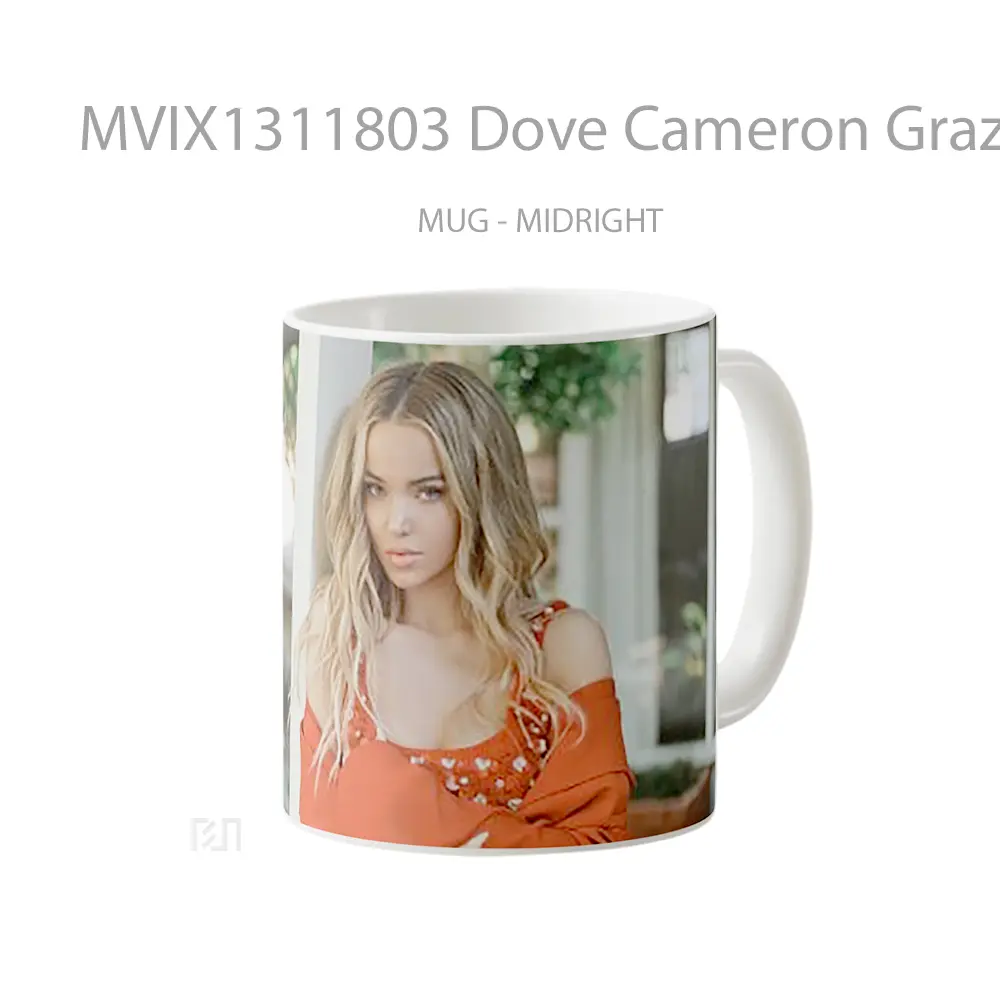 Mug Dove Cameron Grazia Photoshoot Gelas Keramik Unik - All-side / Desain