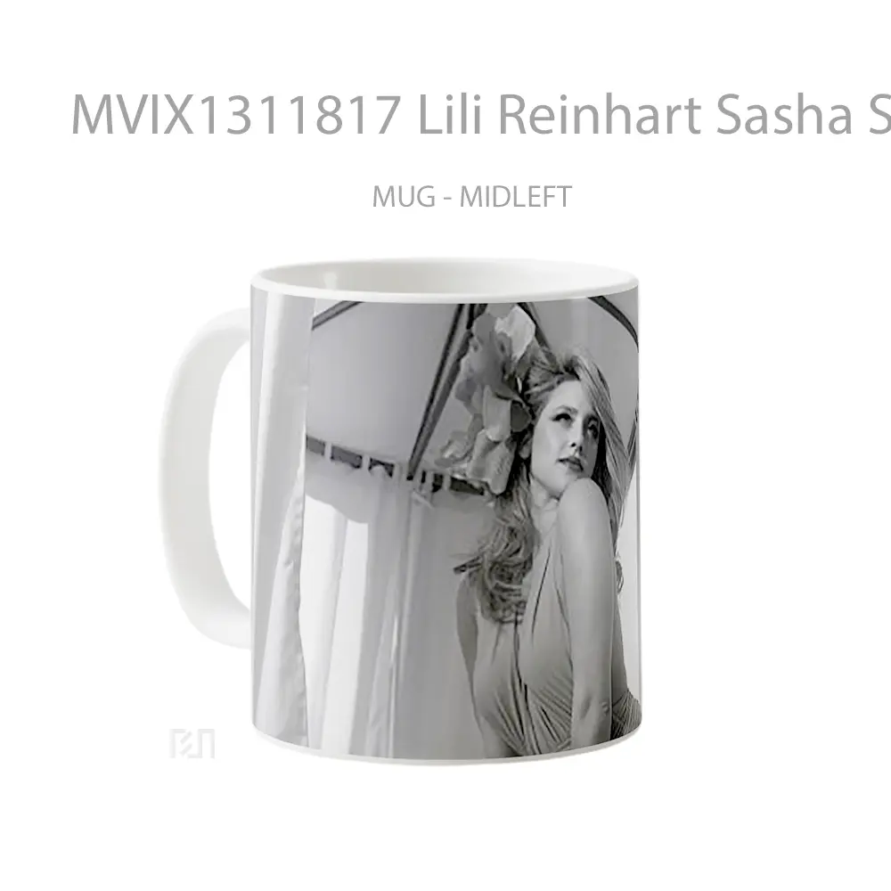 Mug Lili Reinhart Sasha Samsonova Photoshoot Gelas Keramik Unik - All-side / Desain