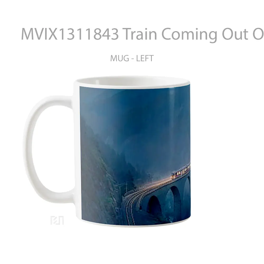 Mug Train Coming Out Of Tunnel Gelas Keramik Unik - All-side / Desain