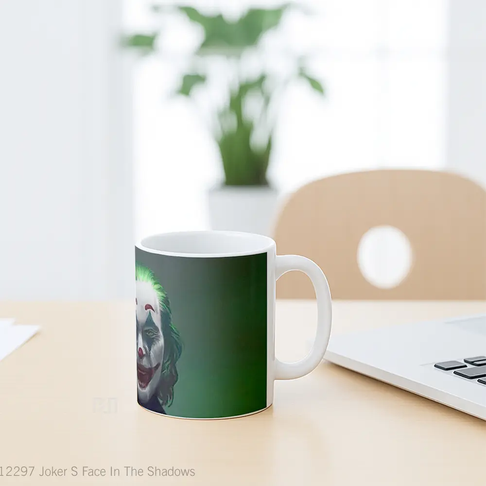 Mug Joker S Face In The Shadows Gelas Superhero - All-side / Desain