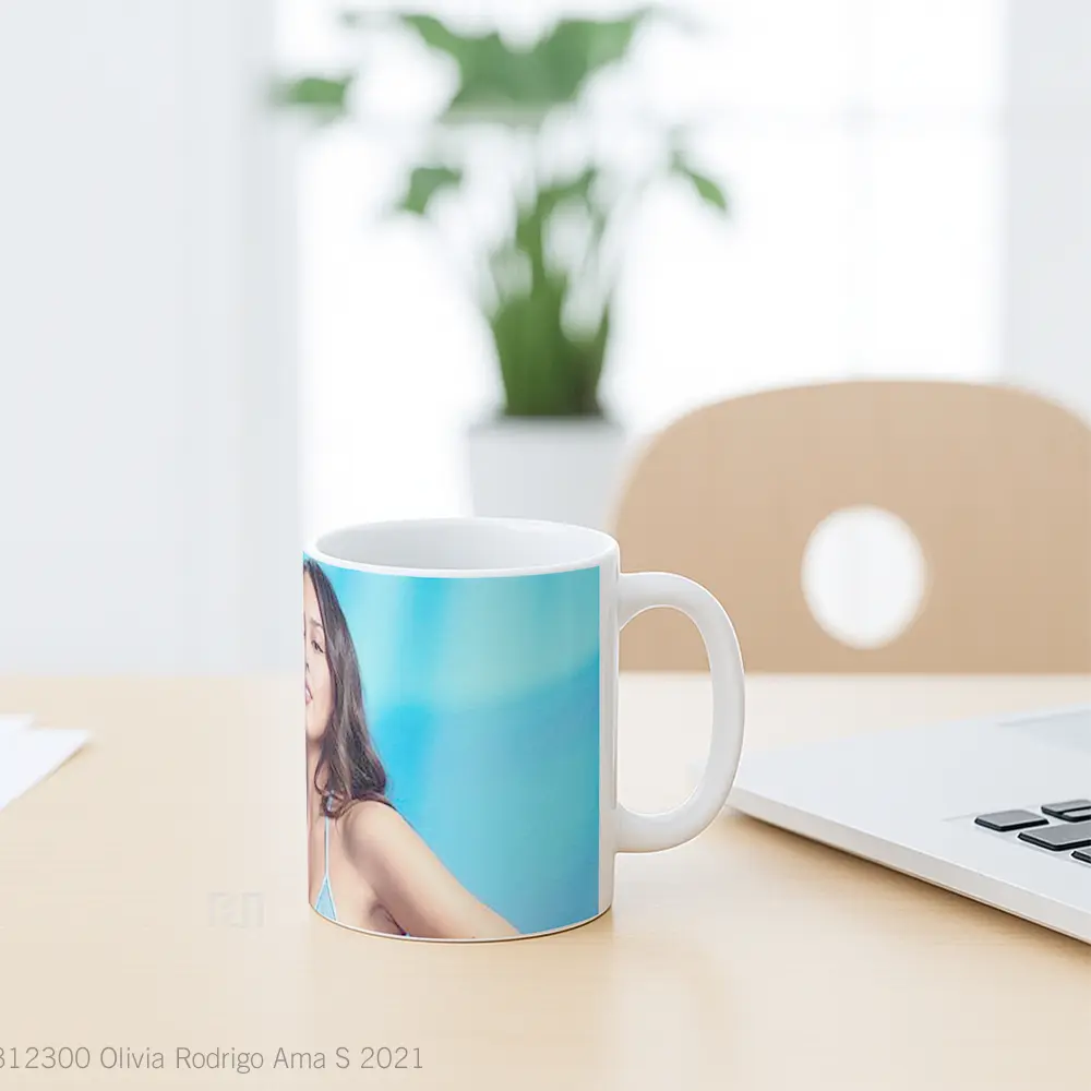 Mug Olivia Rodrigo Ama S 2021 Gelas Selebriti - All-side / Desain