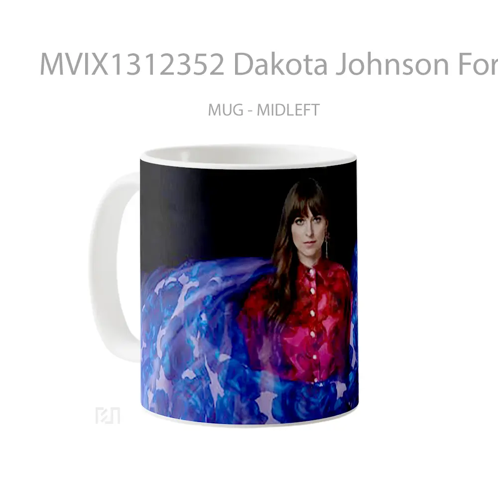 Mug Dakota Johnson For Town And Country Gelas Keramik Unik - All-side / Desain
