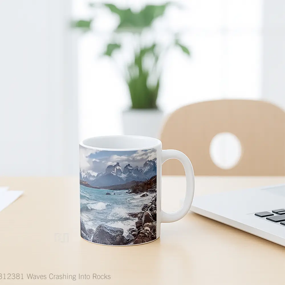 Mug Waves Crashing Into Rocks Gelas Keramik Unik - All-side / Desain