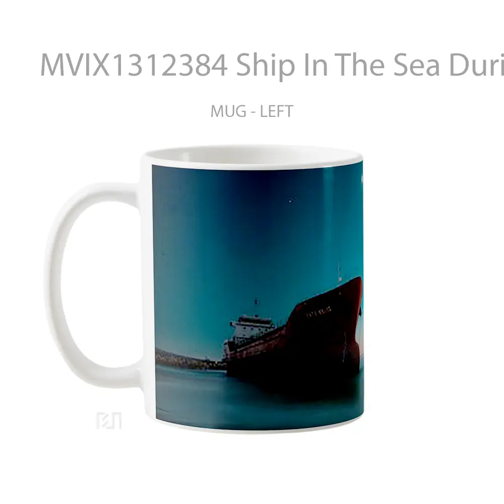 Mug Ship In The Sea During The Night Gelas Pemandangan Alam - All-side / Desain