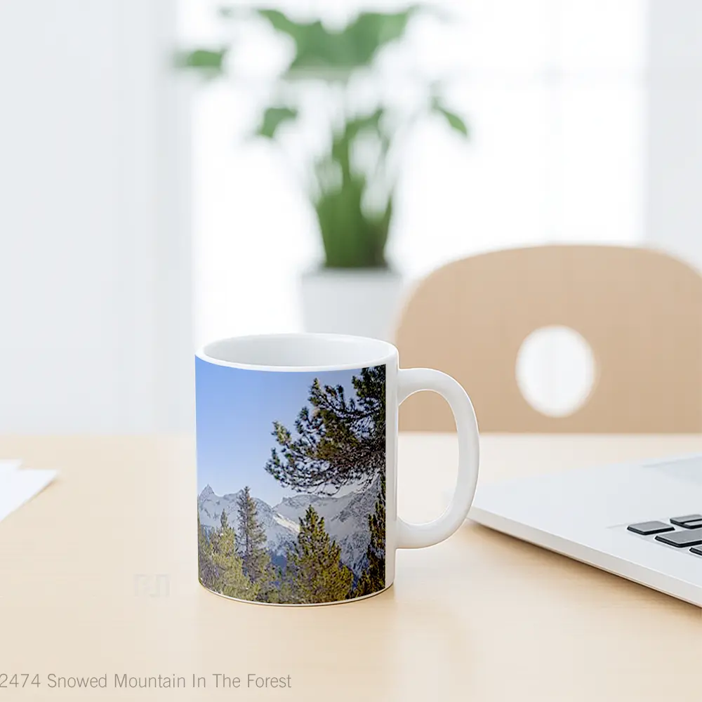 Mug Snowed Mountain In The Forest Gelas Pemandangan Alam - All-side / Desain