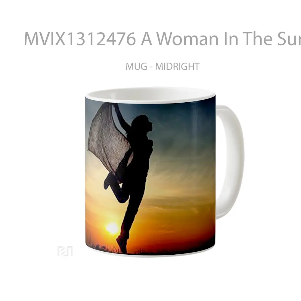 Mug A Woman In The Sunset Gelas Pemandangan Alam - All-side / Desain