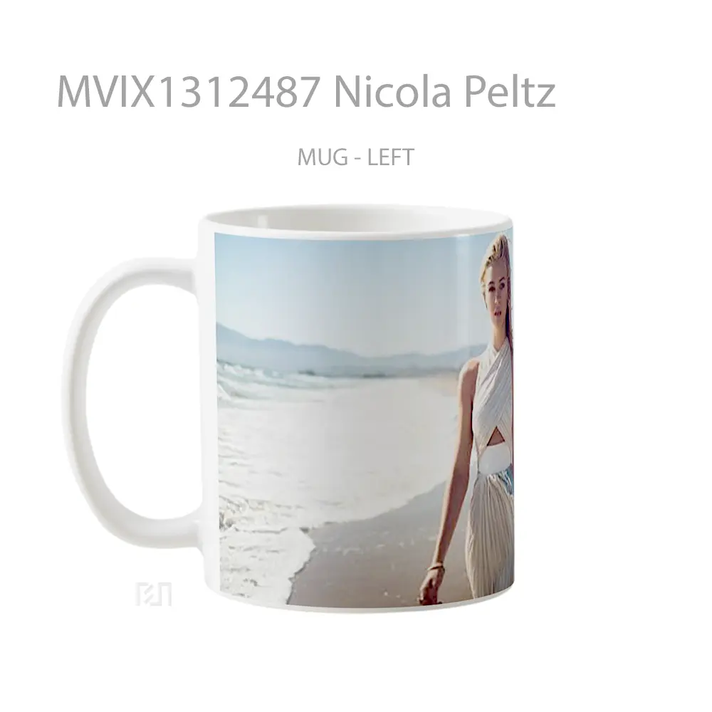 Mug Nicola Peltz Gelas Keramik Unik - All-side / Desain