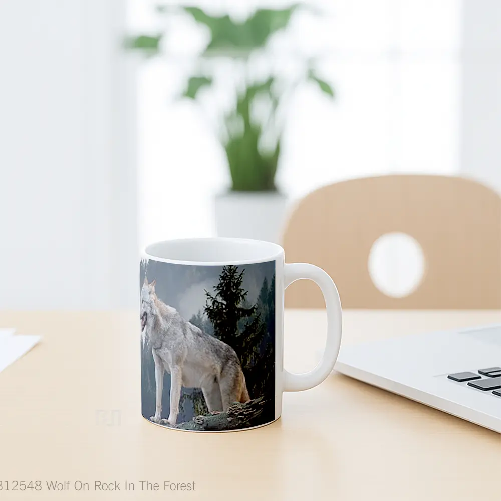 Mug Wolf On Rock In The Forest Gelas Hewan Lucu - All-side / Desain