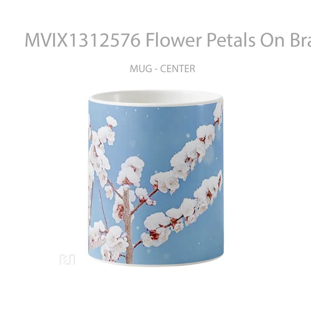 Mug Flower Petals On Branches Gelas Pemandangan Alam