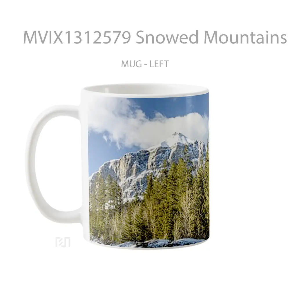Mug Snowed Mountains Behind Pine Trees Gelas Pemandangan Alam - All-side / Desain