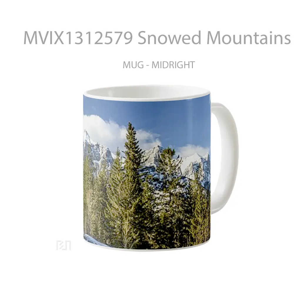 Mug Snowed Mountains Behind Pine Trees Gelas Pemandangan Alam - All-side / Desain