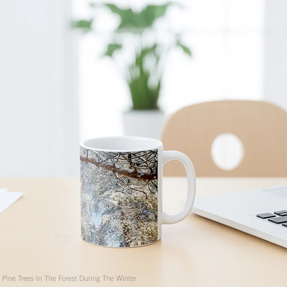 Mug Pine Trees In The Forest During The Winter Gelas Pemandangan Alam - All-side / Desain