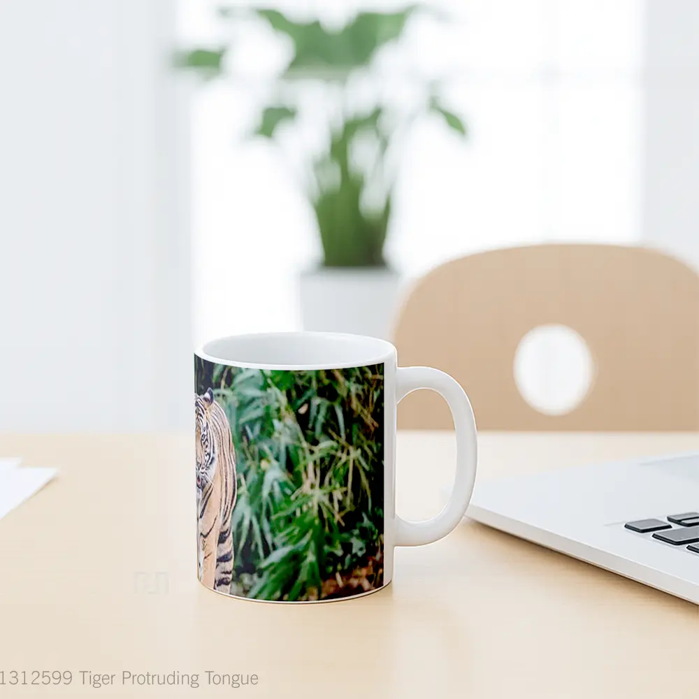 Mug Tiger Protruding Tongue Gelas Hewan Lucu - All-side / Desain