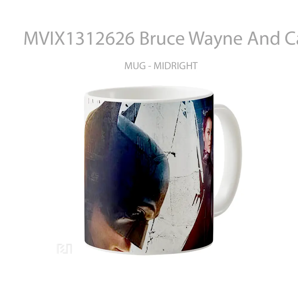 Mug Bruce Wayne And Catwoman In The Batman Gelas Superhero - All-side / Desain