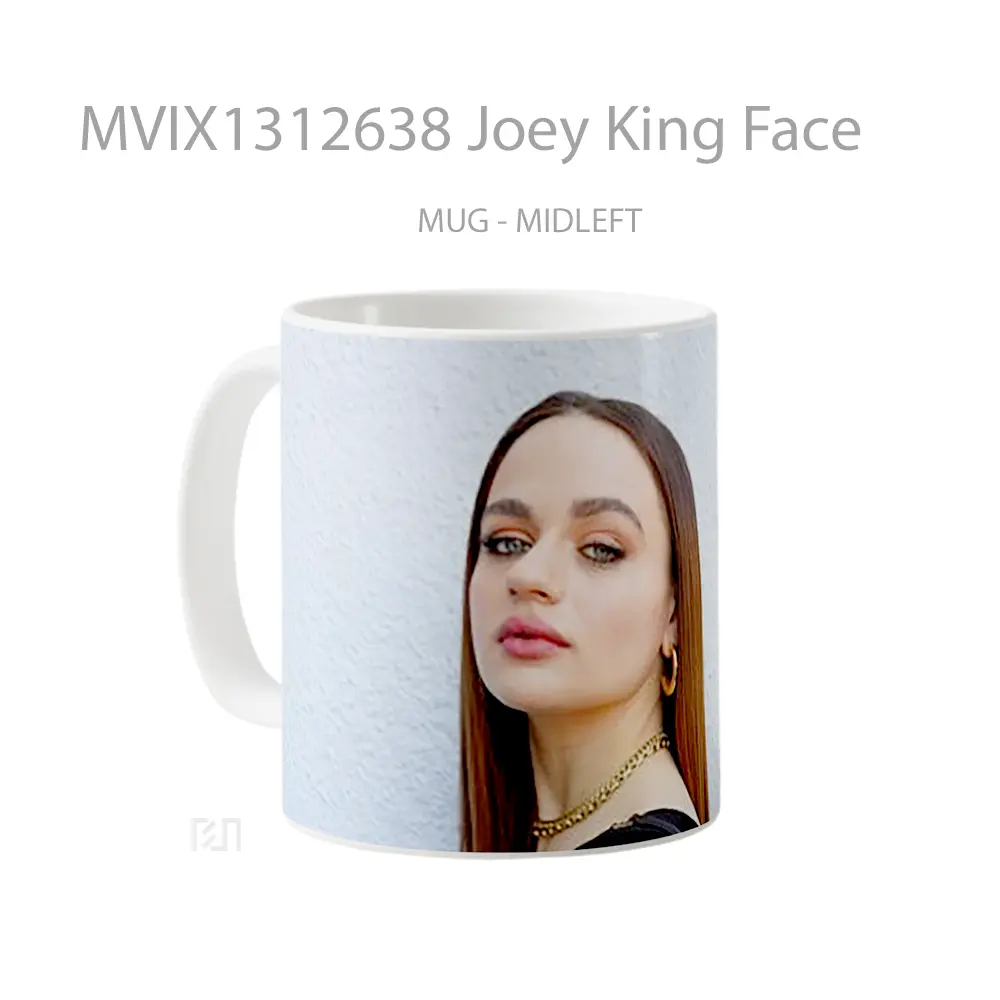 Mug Joey King Face Gelas Keramik Unik - All-side / Desain