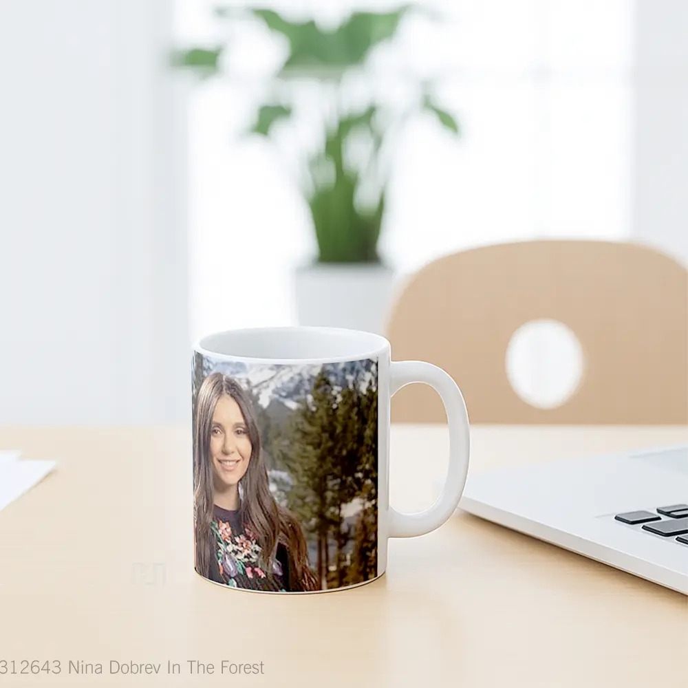 Mug Nina Dobrev In The Forest Gelas Pemandangan Alam - All-side / Desain