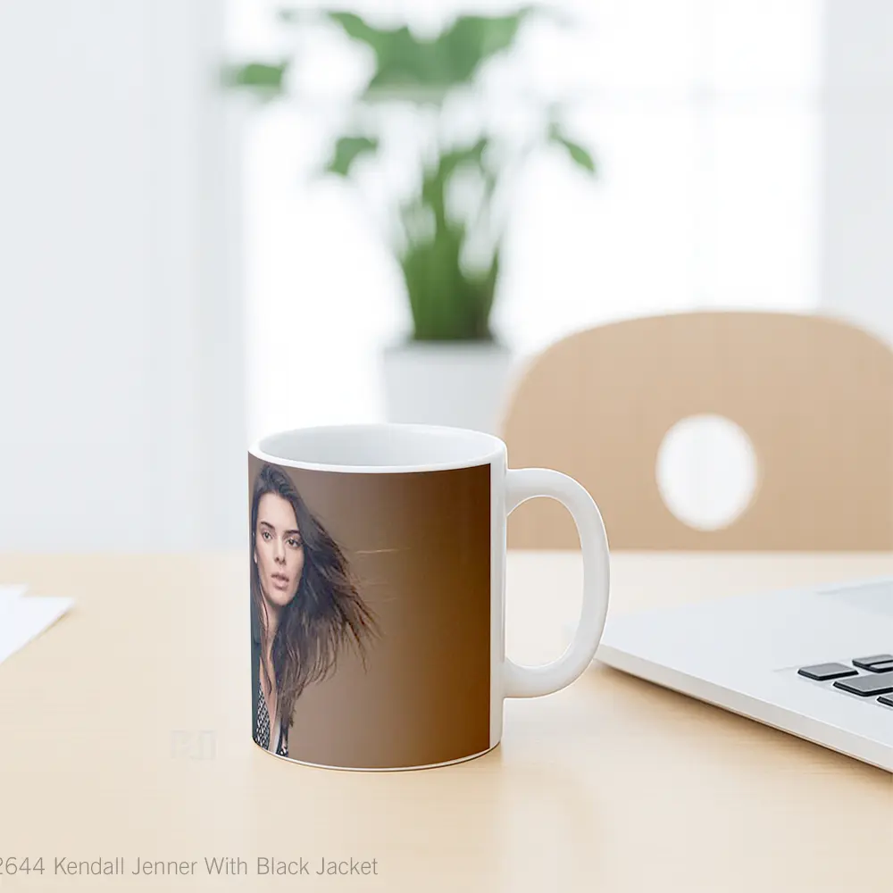 Mug Kendall Jenner With Black Jacket Gelas Selebriti - All-side / Desain