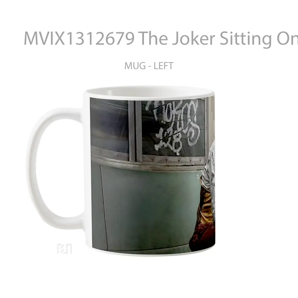 Mug The Joker Sitting On The Train Gelas Superhero - All-side / Desain