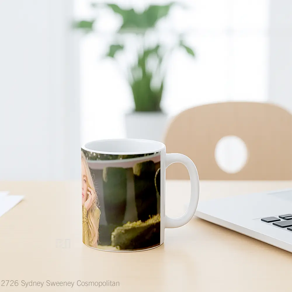 Mug Sydney Sweeney Cosmopolitan Gelas Keramik Unik - All-side / Desain