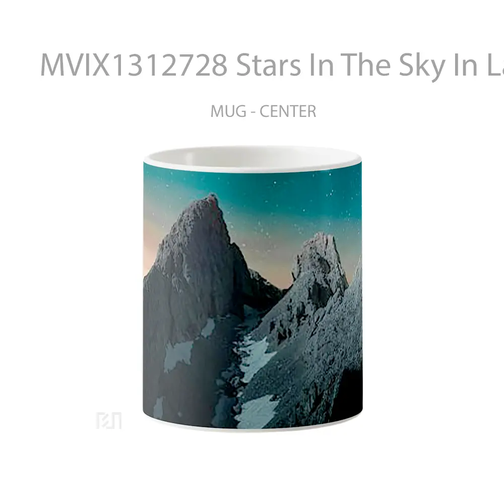 Mug Stars In The Sky In Landscape With Mountains Gelas Pemandangan Alam